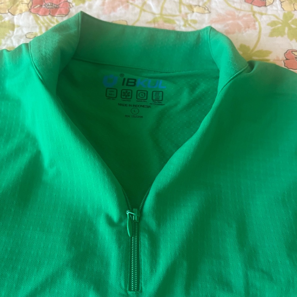 Kelly green long sleeve. Large IBKUL. Golf shirt.